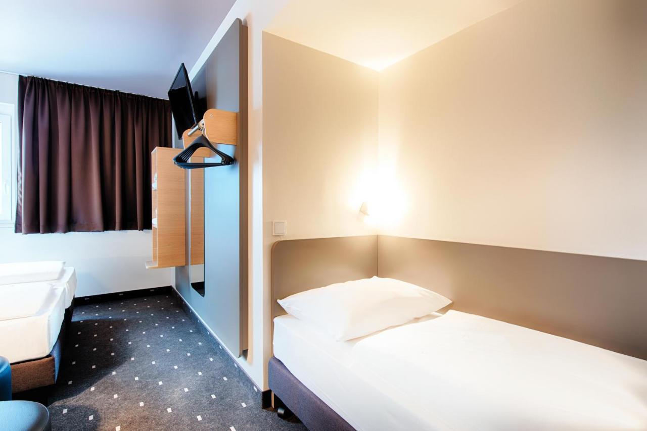 B&B Hotel Muenchen-Airport Халльбергмос Экстерьер фото